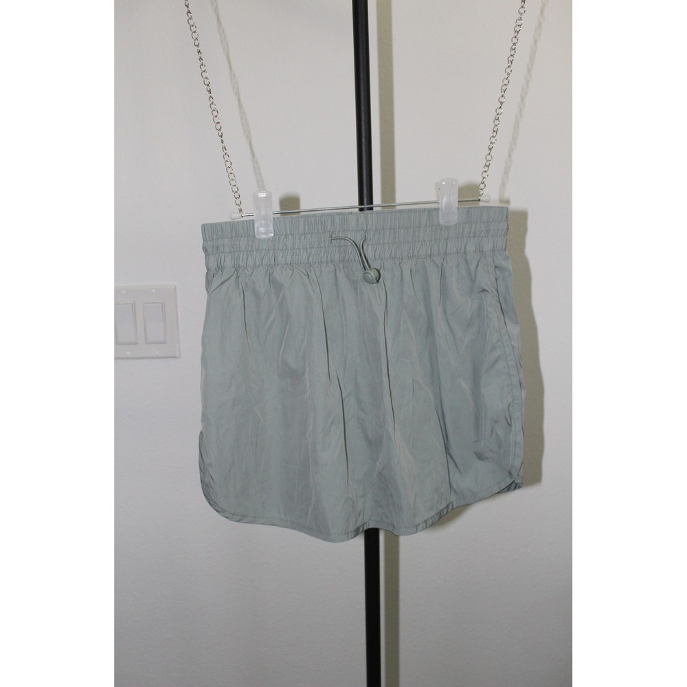 Yogalicious Radiant Dream Skort Sage Green Athletic Skirt with Pockets XS